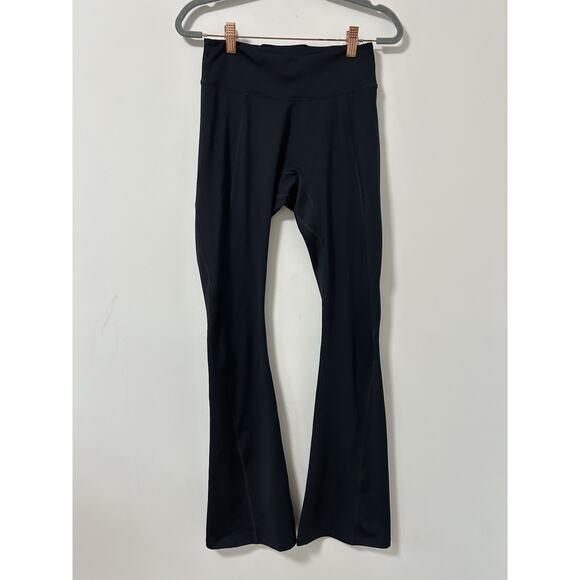 Free People Movement Resilience Flare Leg Leggings Black SMALL Stretch Mid-Rise - Picture 1 of 12